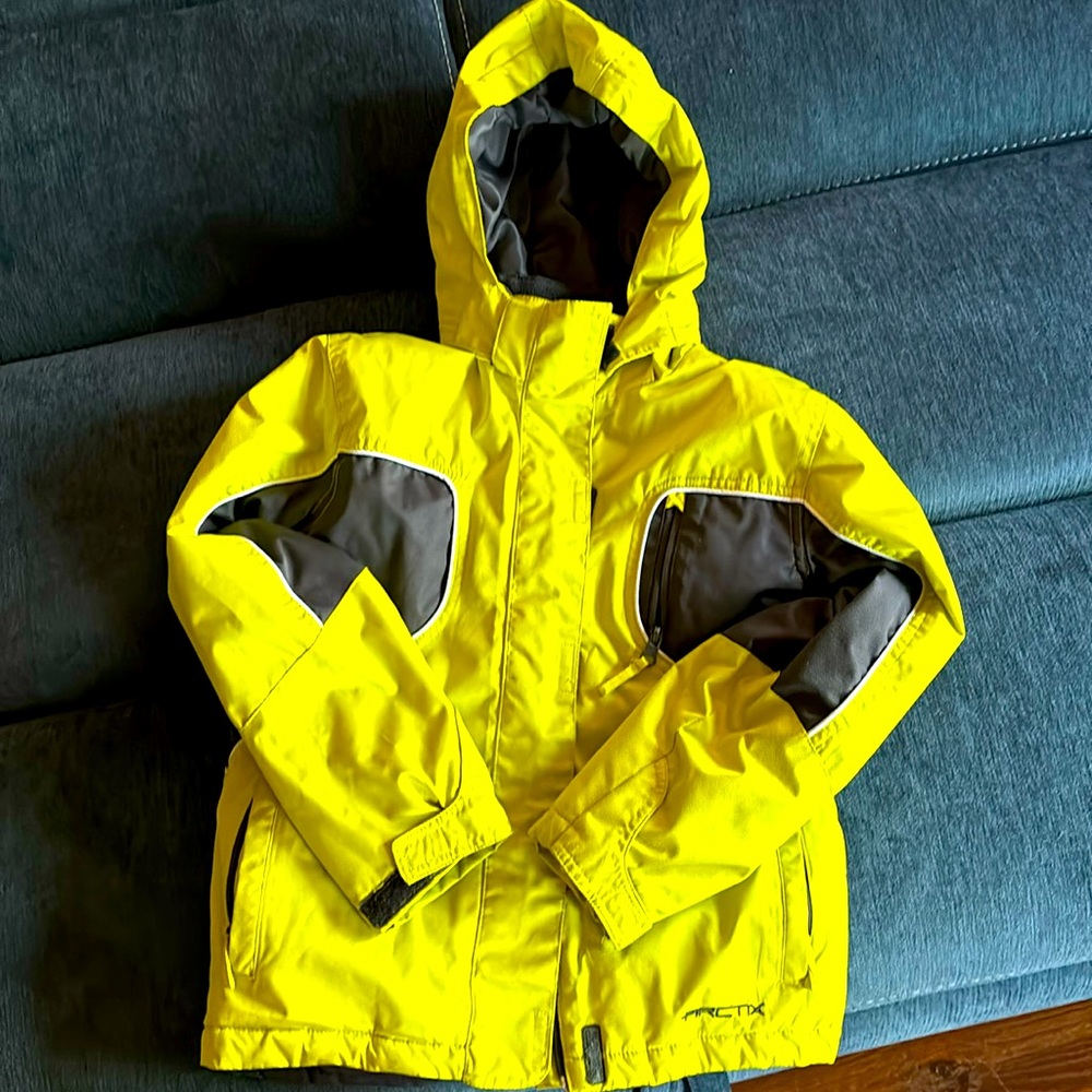 Gently used - Boys Winter Jacket (Size S/P)